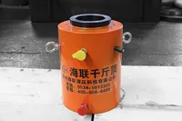 Гидравлический домкрат с полым штоком